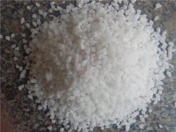 投資白云巖破碎生產(chǎn)線，年產(chǎn)100萬(wàn)噸的需要哪些設(shè)備？成本多大