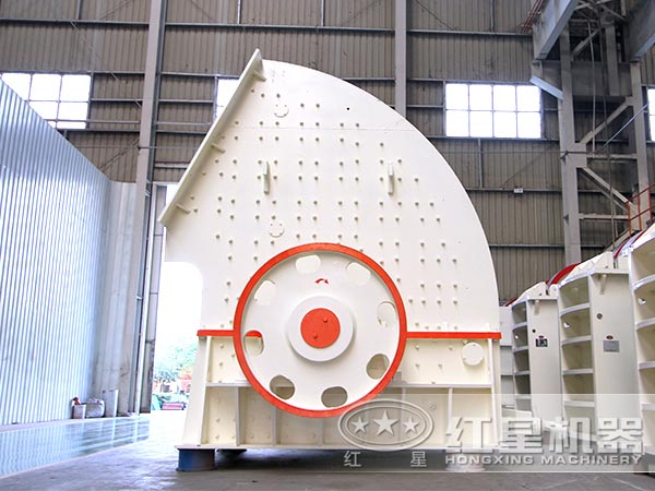 破碎青石的重錘式破碎機多少錢？哪個廠家好